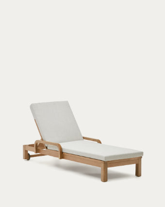 Loungers and deck chairs