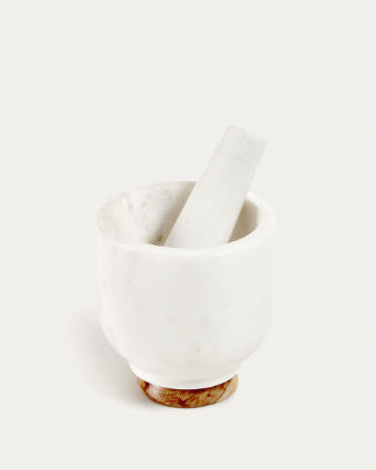 Kitchen utensils