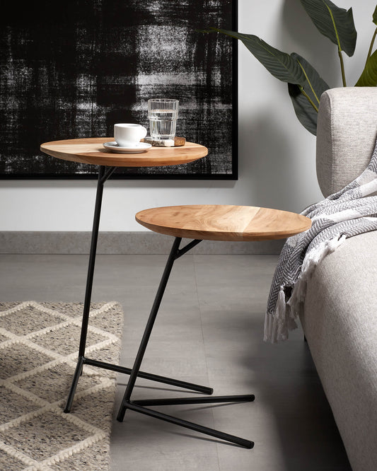 Asha set of 2 solid acacia wood and steel side table, Ø 40 cm / Ø 40 cm