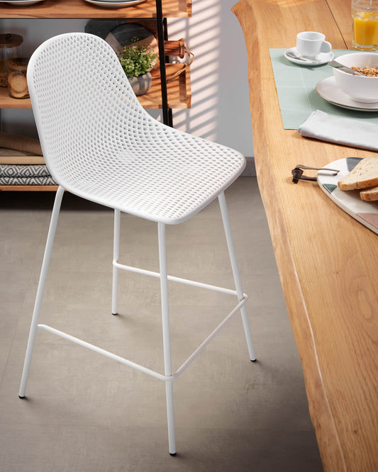 Quinby outdoor stool in white, height 65 cm