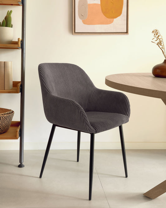 Konna chair in grey wide seam corduroy