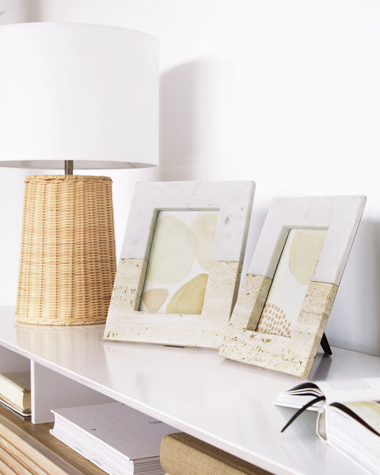 Uria photo frame in white marble and beige stone 23 x 18 cm