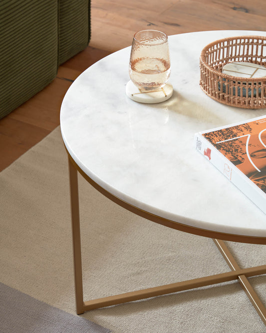 Sheffield coffee table in white marble and golden steel legs Ø 80 cm