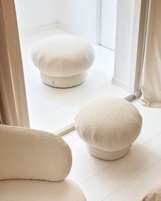 Sarisha round pouffe in white bouclé, Ø 60 cm