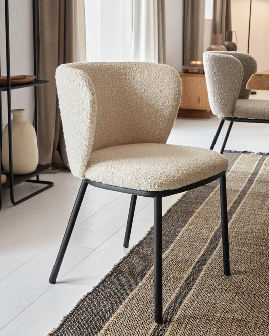 Ciselia chair with white bouclé and steel legs with black finish FSC Mix Credit