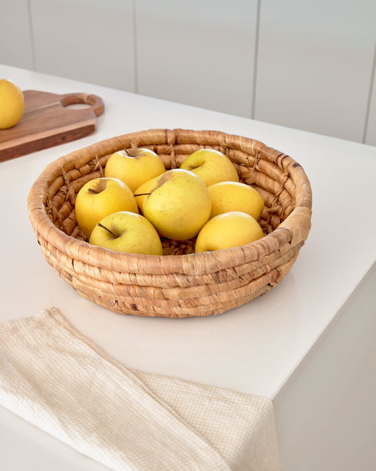 Colomba serving basket made from natural fibres