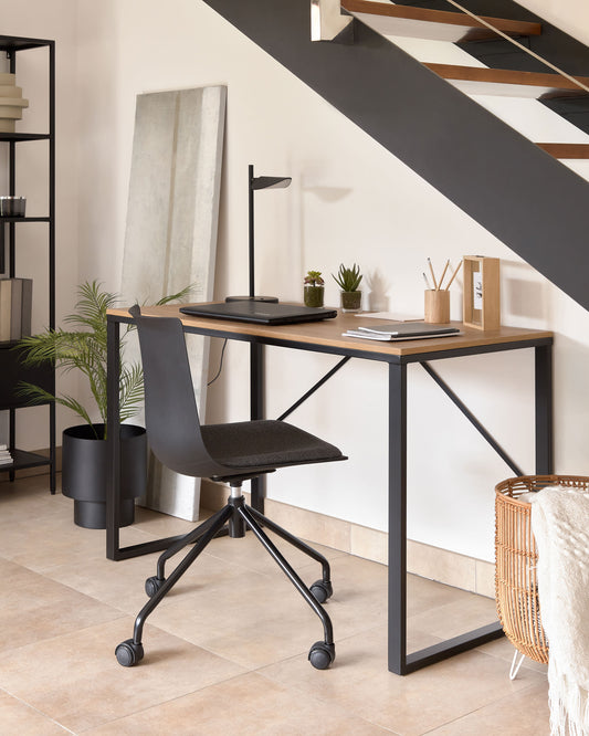 Talbot melamine desk with natural finish, and legs in a black finish, 120 x 60 cm