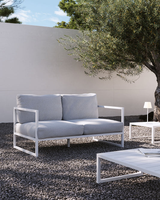 Comova 100% outdoor 2-seater sofa in white and white aluminium, 150 cm