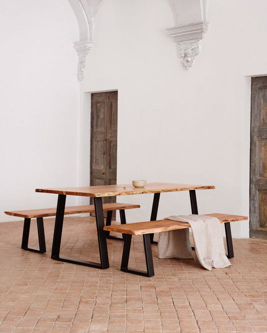 Alaia table in solid acacia wood with natural finish, 200 x 95 cm