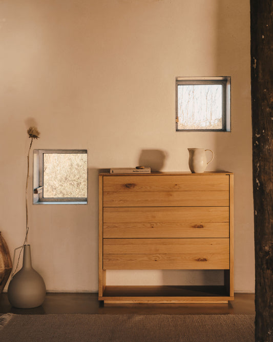 Alguema chest of drawers with 3 drawers in oak wood veneer with natural finish, 100 x 97 cm