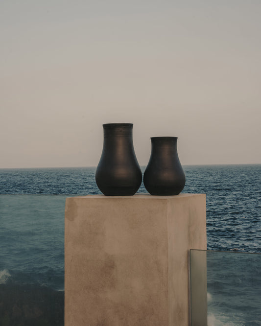 Silaia terracotta vase in a black finish 30 cm