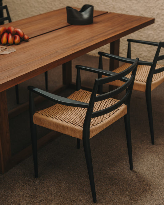 Analy chair with armrests in solid oak wood in a black finish and rope cord seat FSC 100%