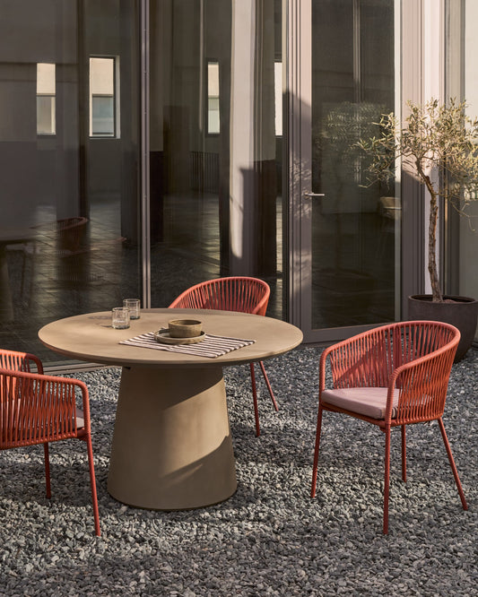 Itai outdoor round cement table, Ø 120 cm