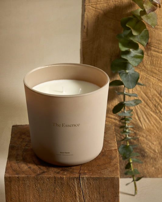 500g The Essence scented candle