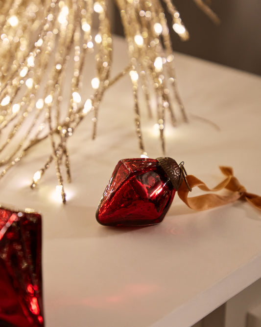 Argin set of 4 hanging ornaments made of red recycled glass, 6 cm