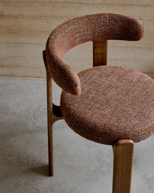 Granite fire-retardant chair in brown chenille and solid ash wood with walnut-coloured finish FSC 100%