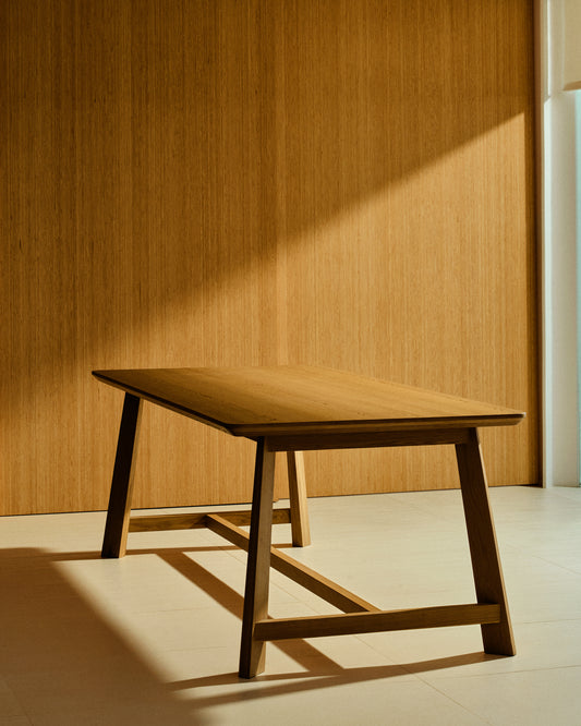 Idun table made of veneer and solid oak wood with natural tone finish FSC Mix Credit 220x100cm