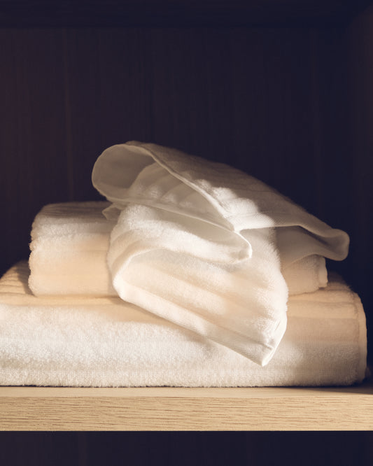 Navira 100% cotton white face towel 30 x 50cm