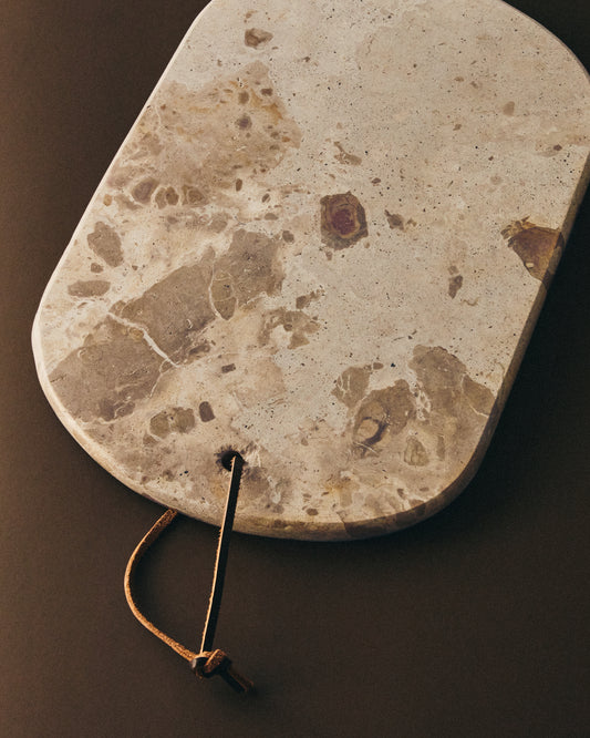 Orlina tray in beige marble 35 x 23 cm