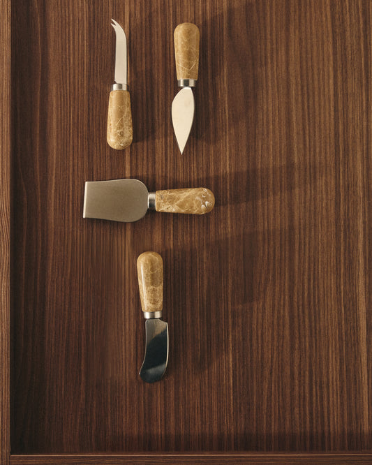 Adoma set of 4 cheese knives in beige marble and stainless steel