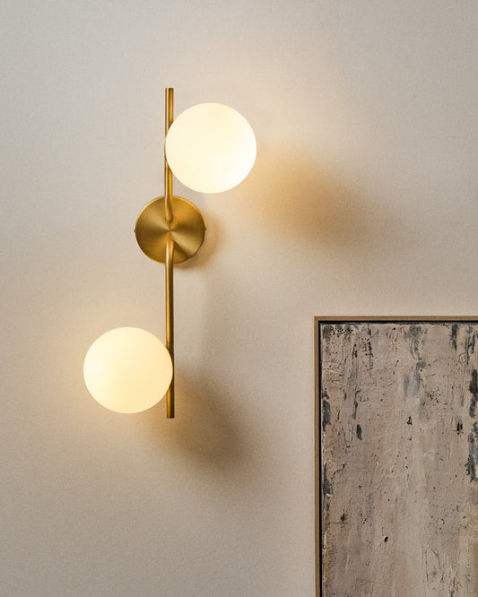 Brisia metal wall lamp with brushed brass finish and 2 frosted glass balls Ø15cm