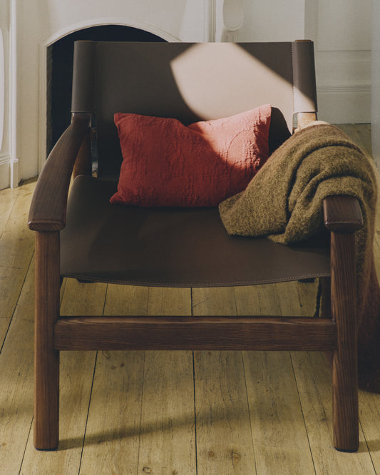Velina cushion cover in red washed linen jacquard with floral design 30 x 50 cm
