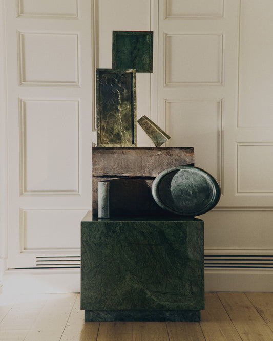 Sorein side table in green marble 50 x 50 cm