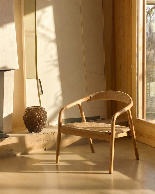 Derile armchair in solid oak wood with natural-tone finish and beige paper rope cord FSC Mix Credit