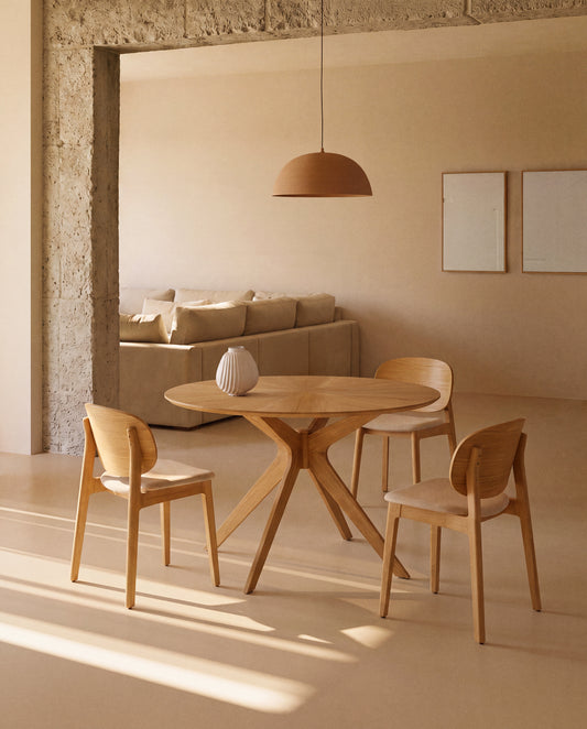 Ludara chair in oak veneer and beige chenille