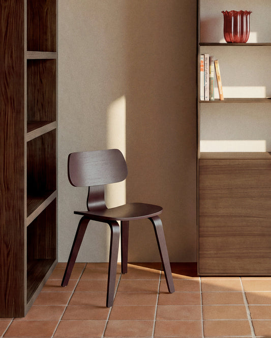 Gena chair in walnut veneer