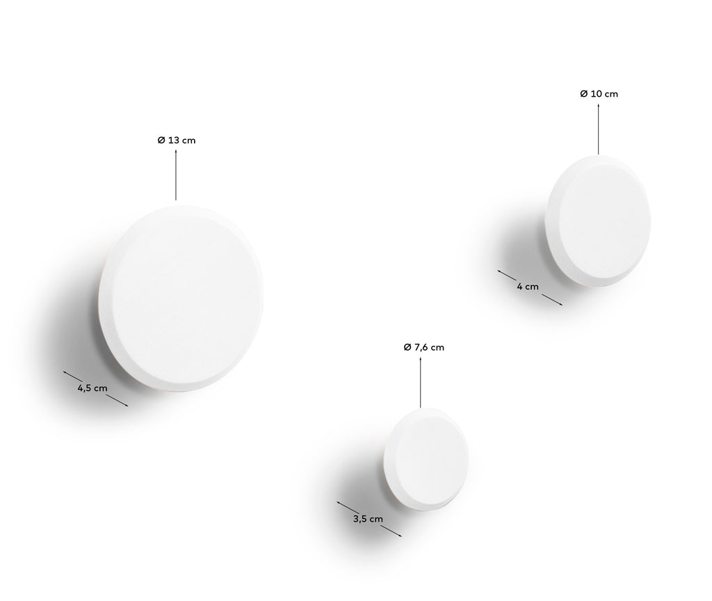 Set of 3 Nadua hangers in solid wood with a natural, white beech finish