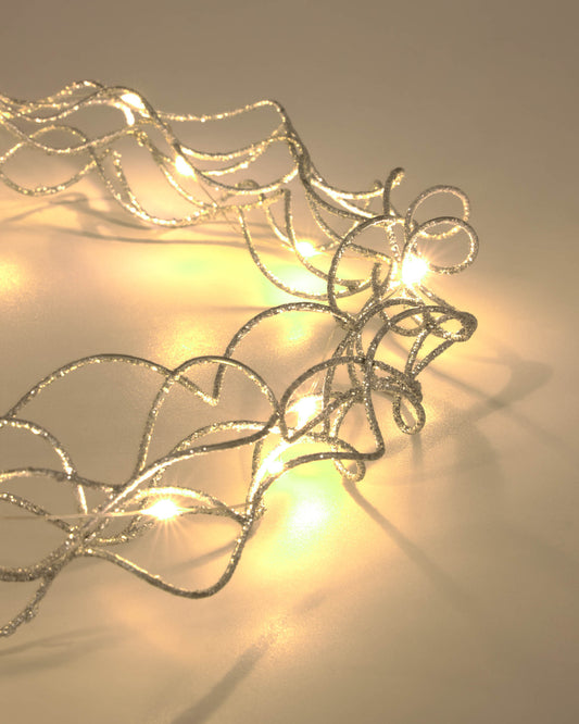 Nelsa illuminated wreath in silver coloured metal