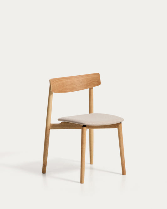 Evera chair in oak veneer with natural finish and beige chenille