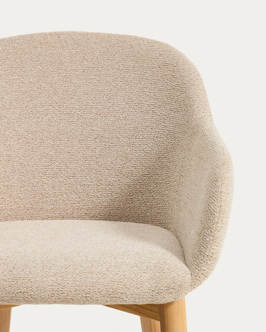 Meila chair with armrests in beige chenille with legs in solid ash wood with natural finish