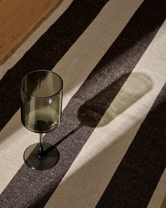 Eluria green wine glass, 39.5 cl