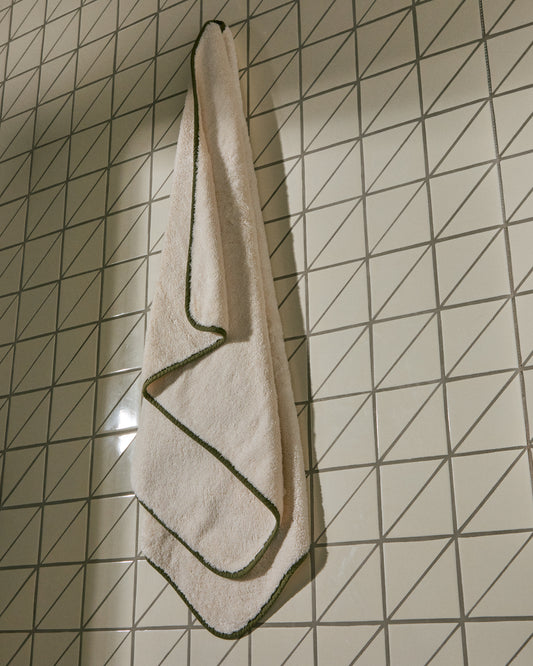 Sedora 100% cotton towel with green contrast detail 70 x 140cm