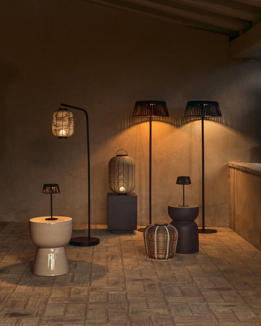 Garoina outdoor solar LED table lamp in taupe synthetic rattan Ø35cm