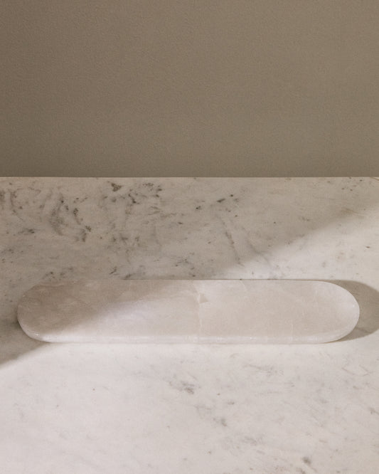 Noreli alabaster centrepiece