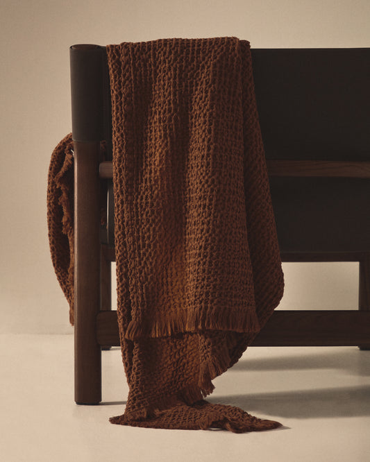 Nulina 100% cotton waffle blanket in dark orange 130 x 170 cm