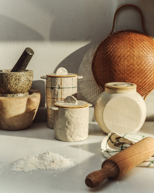 Belor white ceramic pot 17cm