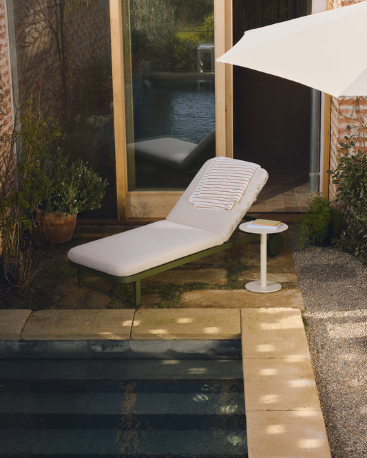 Kionia green aluminium sun lounger.