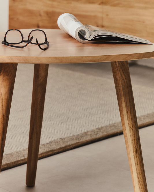 Duvani set of 2 side tables in solid acacia wood with bleached finish
