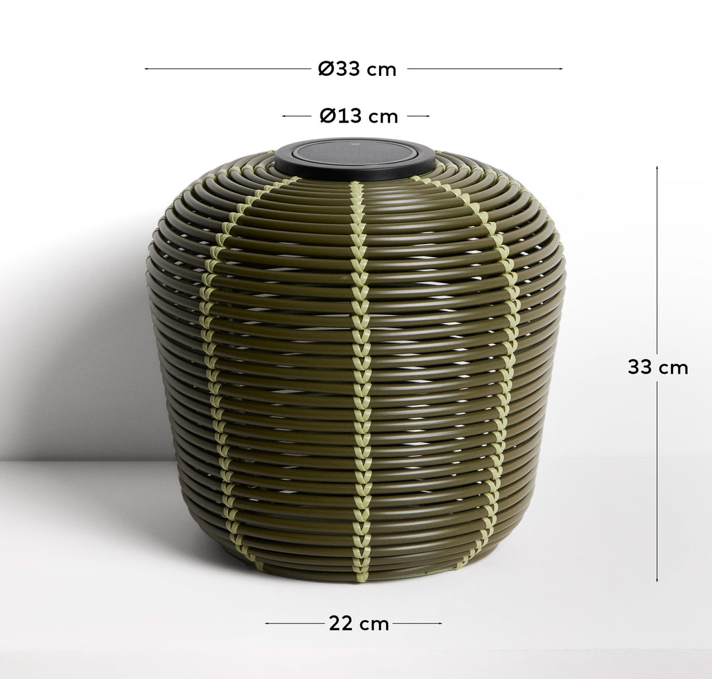 Garoina outdoor solar LED table lamp in green synthetic rattan Ø35cm
