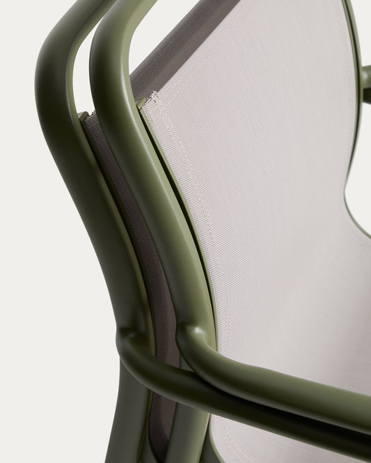 Set with Brela extendable table in green aluminium and 6 stackable Luri chairs in green aluminium and beige texteline 205(287)x100cm