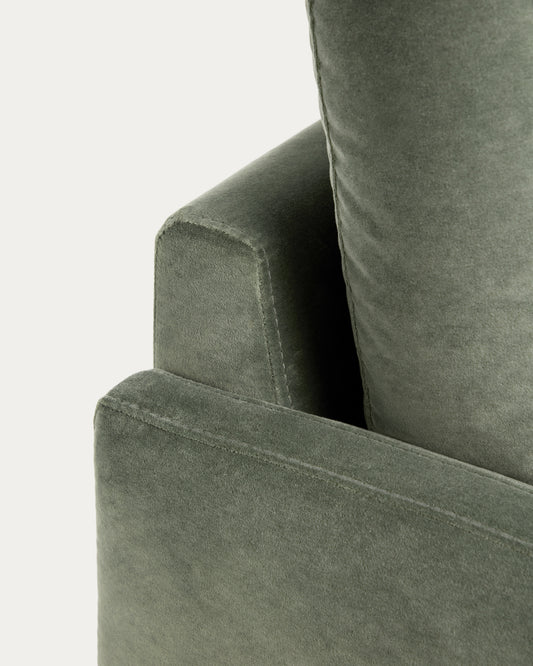 Veliro green velvet armchair with steel legs in black finish FSC Mix Credit