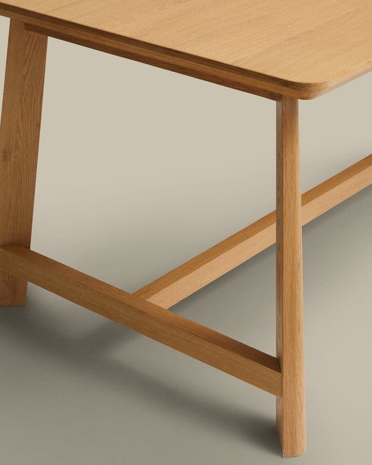 Idun table made of veneer and solid oak wood with natural tone finish FSC Mix Credit 220x100cm