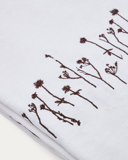 Mada linen and white cotton tablecloth with brown flower embroidery 150 x 250 cm